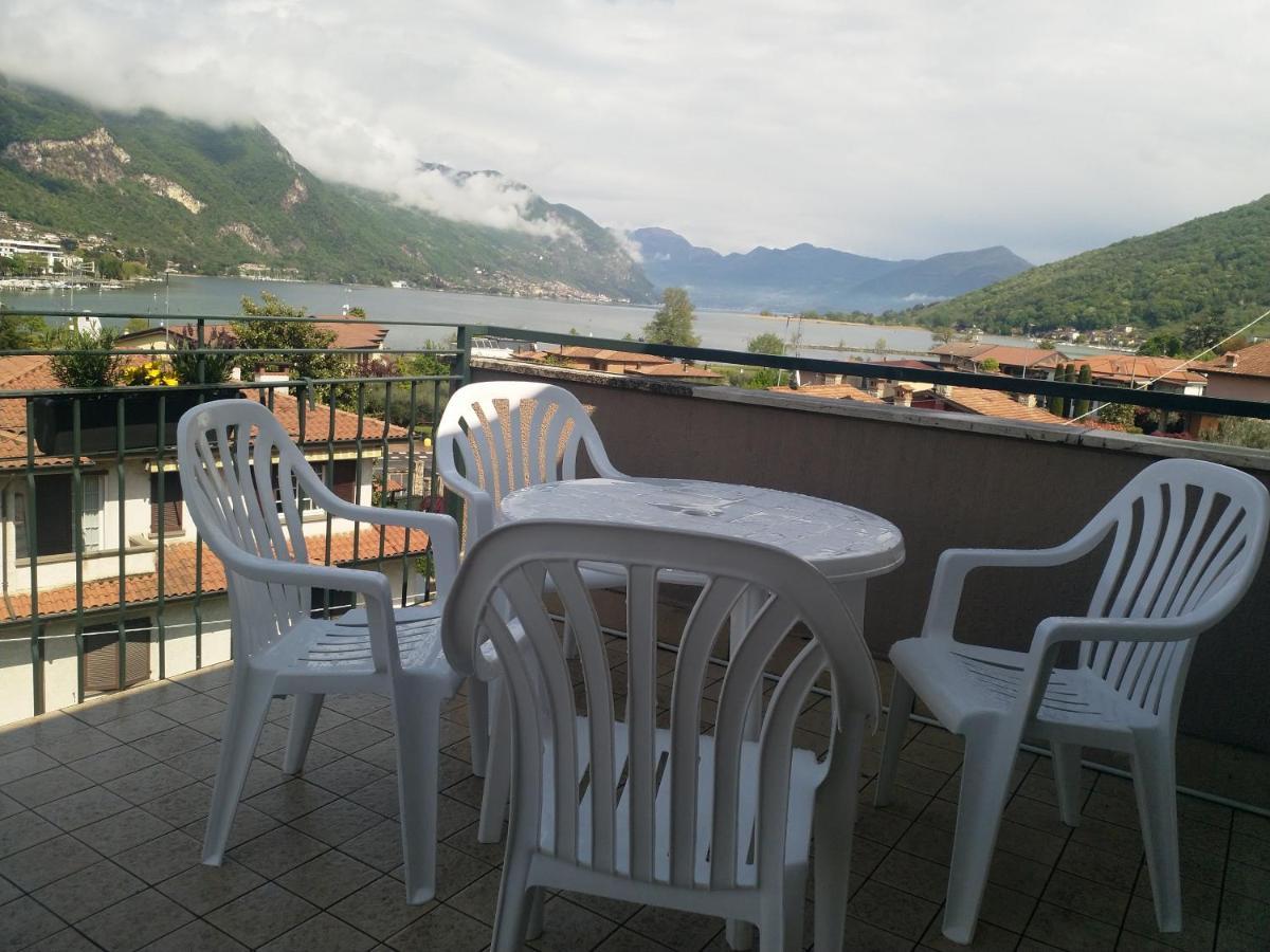 Lake View Terrace Paratico Bagian luar foto