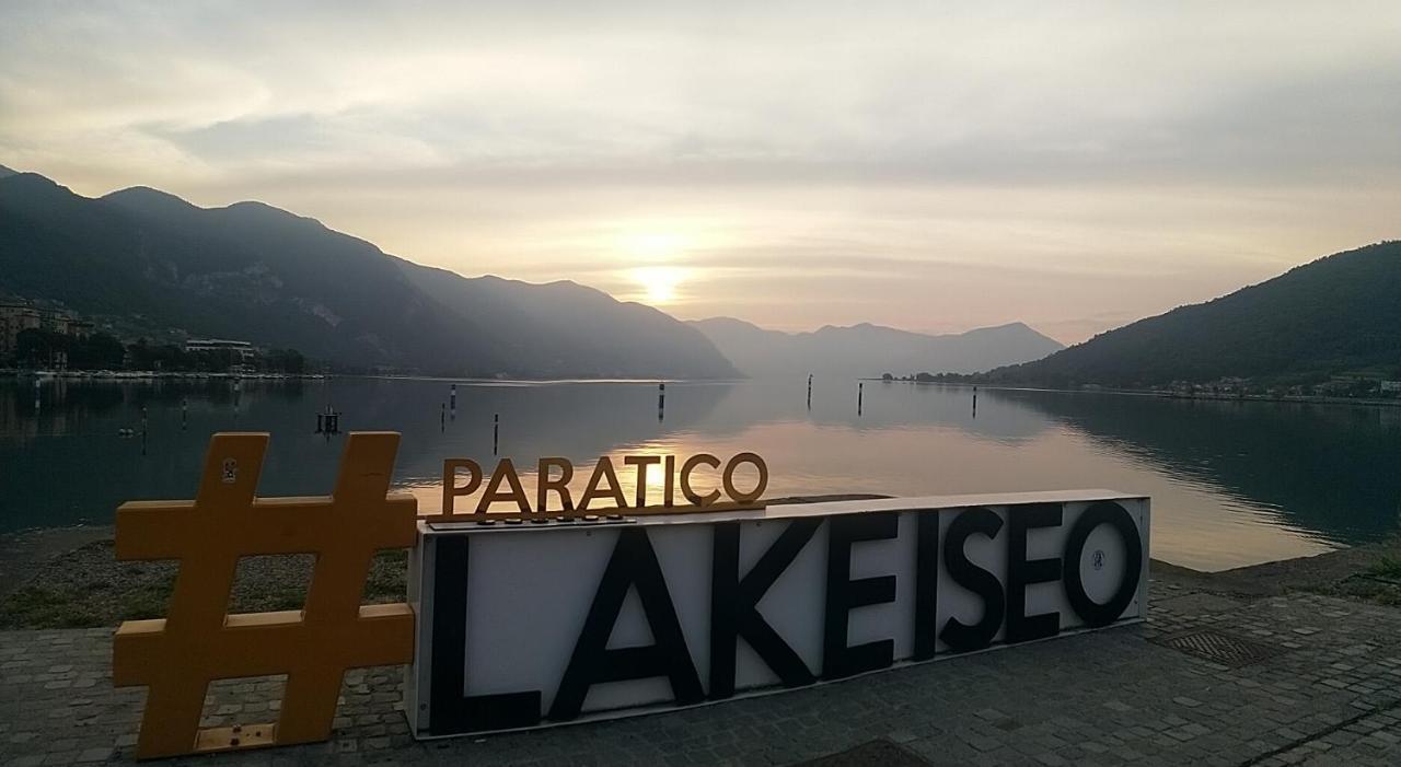 Lake View Terrace Paratico Bagian luar foto